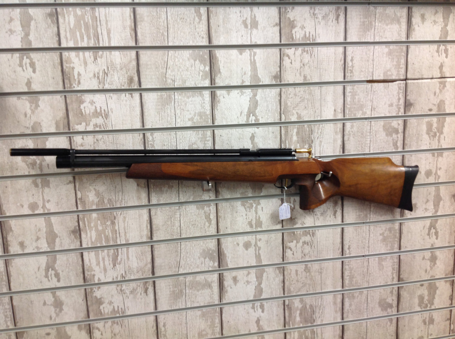 DAYSTATE HUNTSMAN MK1 .22 LEFT HAND WALNUT STOCK SH0408002