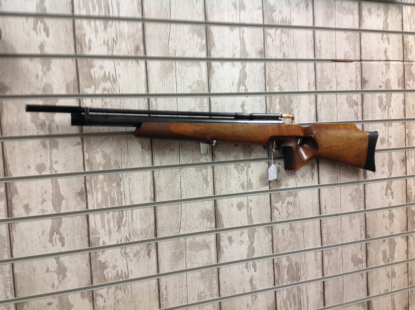 DAYSTATE HUNTSMAN MK1 .22 LEFT HAND WALNUT STOCK SH0408002