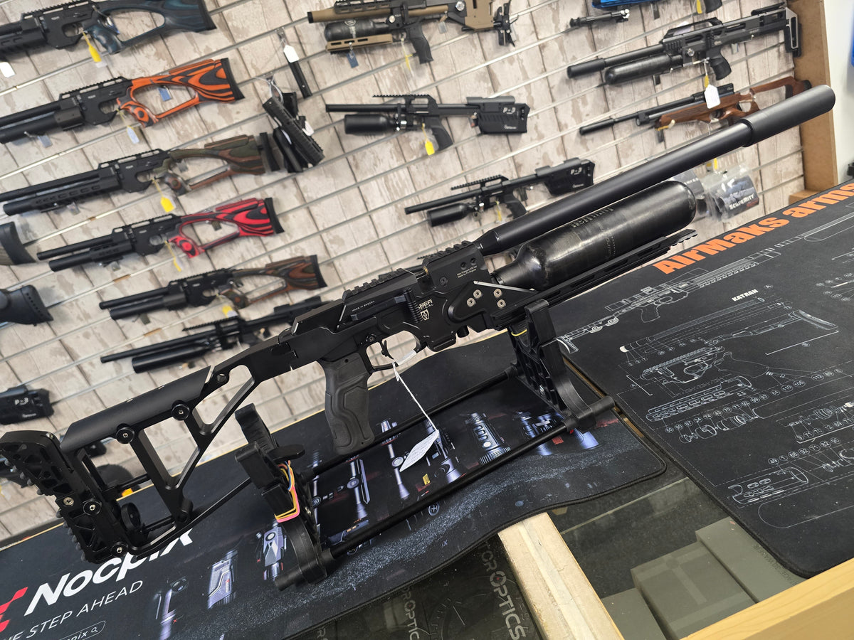 USED FX Crown MK2 Tactical .22 PCP RIFLE SH130326005