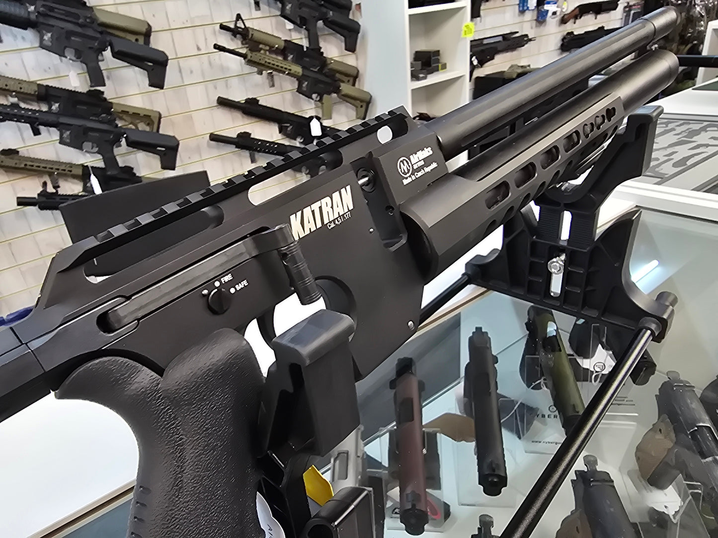 USED Airmaks Katran STD .177 PCP RIFLE SH1303326002