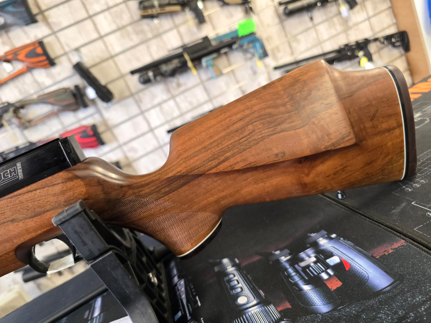 USED Weihrauch HW100 .22 PCP RIFLE SH210526001