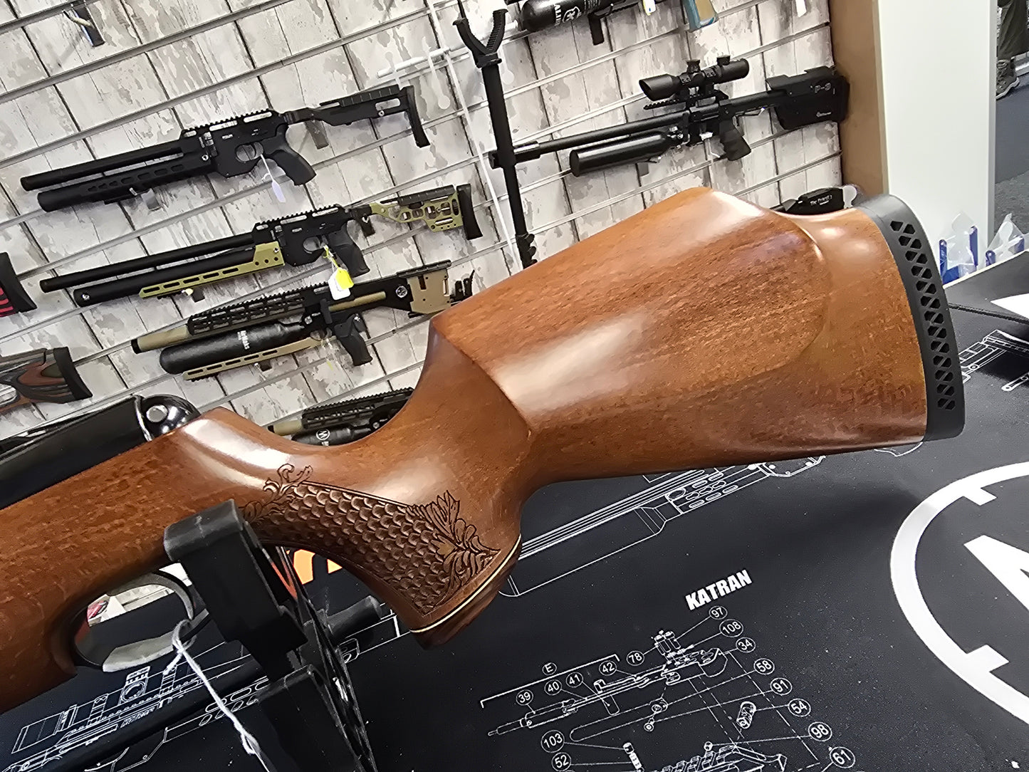 USED Air Arms TX200 .22 Spring RIFLE SH241025003