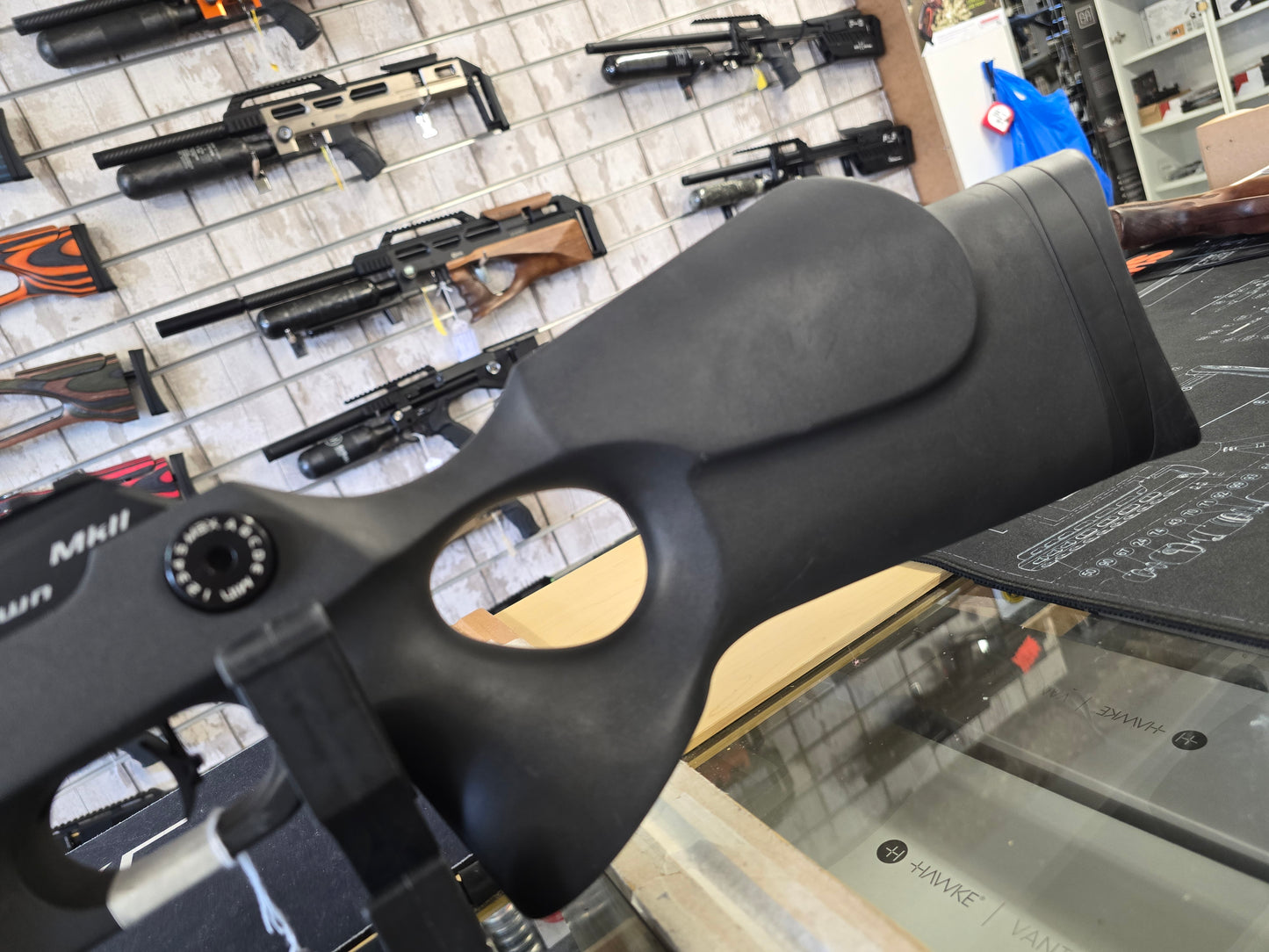 USED FX Crown Mk2 .22 PCP RIFLE SH130326005