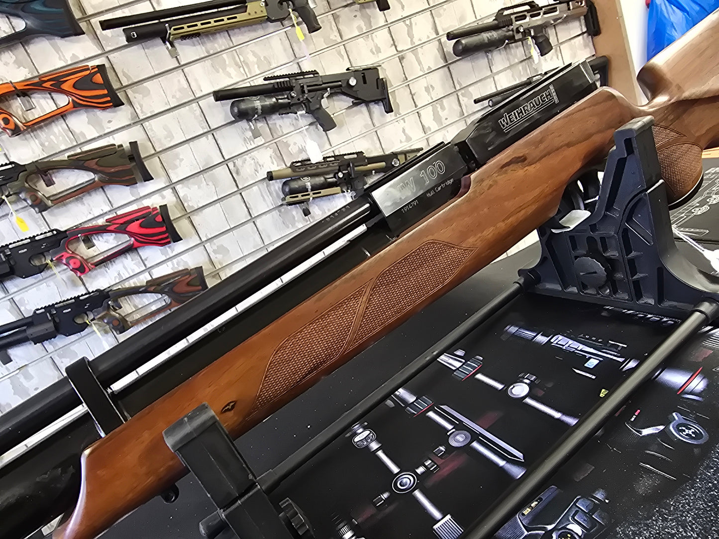 USED Weihrauch HW100 .22 PCP RIFLE SH210526001
